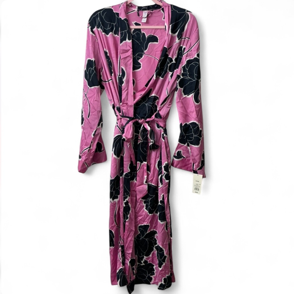 Stars Above Pink and Black Floral Robe